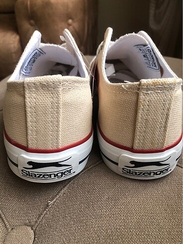 37 Beden ten rengi Renk Bej converse