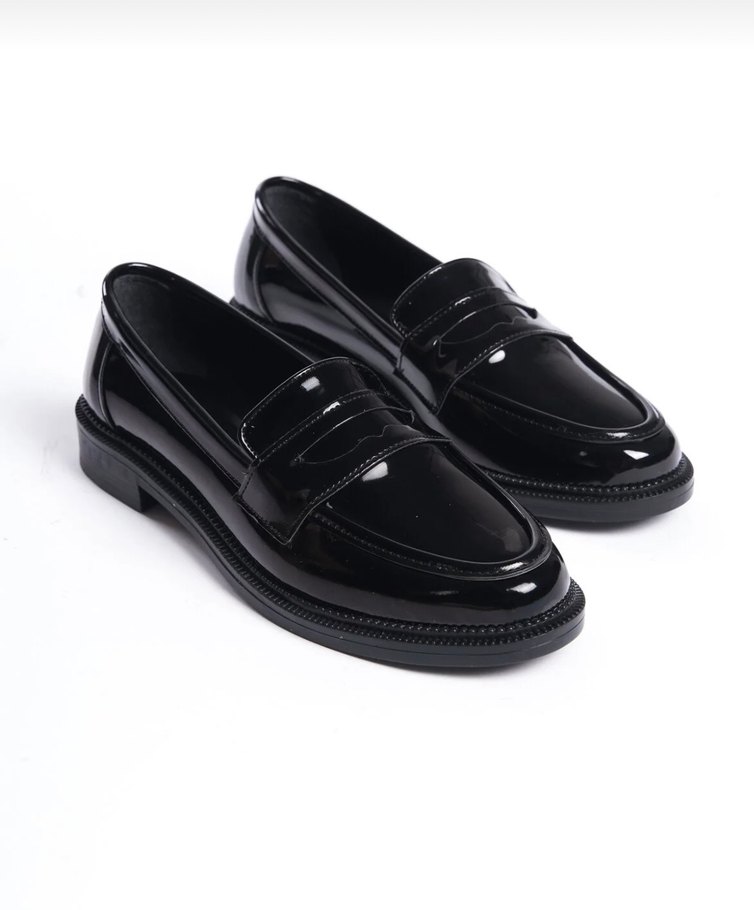 Siyah Parlak Rugan Makosen Kadın Ayakkabı - Görsel 2