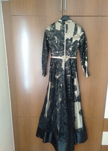 Dantel Detaylı Uzun Siyah Kadın Abiye Elbise - Görsel 3