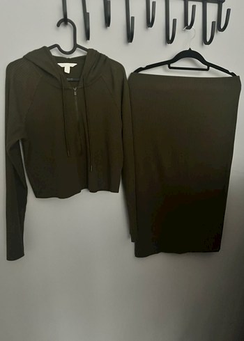 H&M Kadın Haki Triko Etekli Takım - Görsel 3