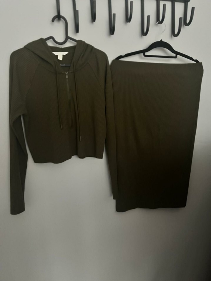 H&M Kadın Haki Triko Etekli Takım - Görsel 3