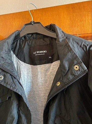 LC Waikiki kadın yağmurluk