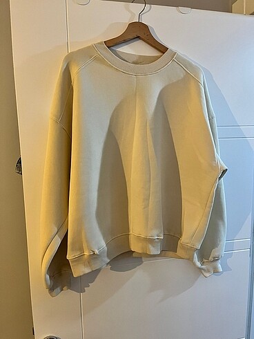 Bej renkte sweat