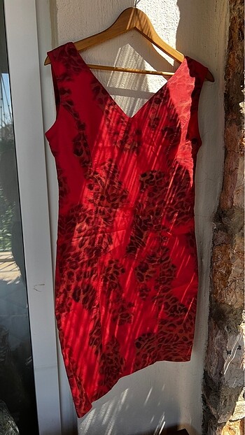 KIRMIZI LEOPAR DESENLİ 42 BEDEN