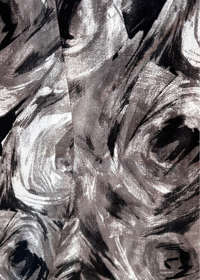 GRİ GÜL DESENLİ 42 BEDEN HALTER YAKA - Görsel 3