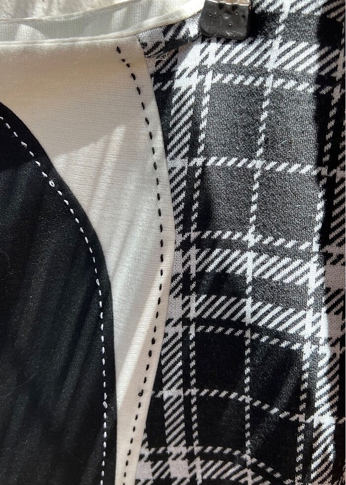 DESENLİ SİYAH MİNİ ETEK 42 BEDEN - Görsel 5