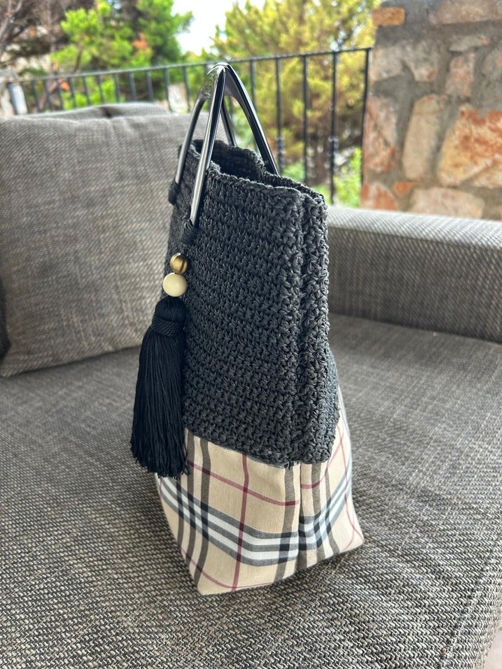 Tığ İşi Kağıt İp Burberry Desen Kadın El Çantası - Görsel 3