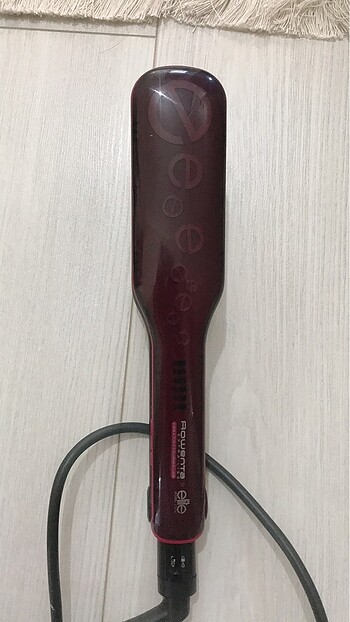 Rowenta saç düzleştirici