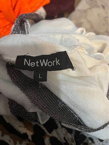 Network Beyaz tshirt