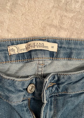 32 Beden mavi Renk Gevşek Kesim Mini Denim Şort