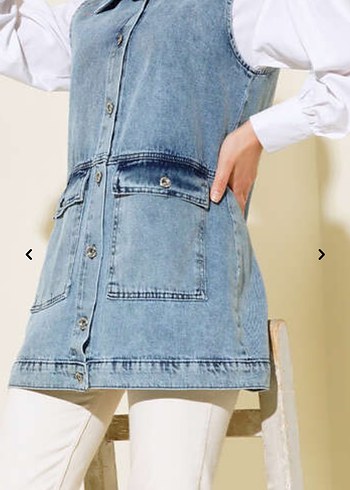 Diğer Kadın Mavi Düğmeli Kolsuz Denim Ceket