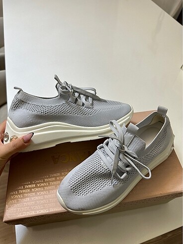 38 Beden gri Renk Spor ayakkabı