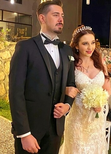 Oleg Cassini OLEG CASSİNİ GELİNLİK