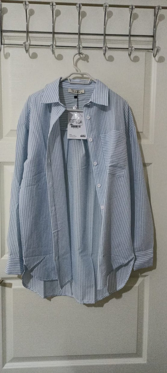 Düğmeli Mavi Çizgili Kadın Gömlek - Görsel 3