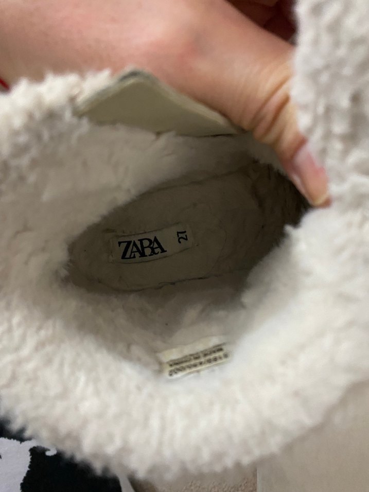 Kız Çocuk Beyaz Kürklü bot - Görsel 3