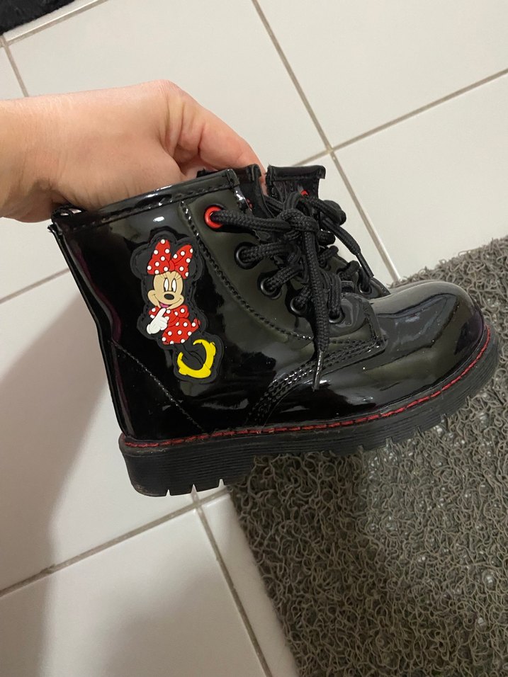 Kız Çocuk Siyah Minnie Mouse Desenli Bot - Görsel 3