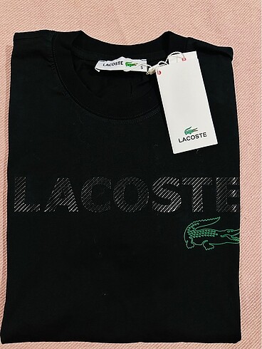 Siyah Lacoste