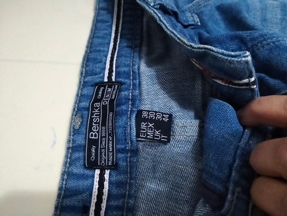 Düğmeli Kadın Kot Şort - Görsel 2