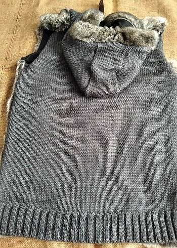 Kapüşonlu Gri Kadın Kürklü Yelek - Görsel 7