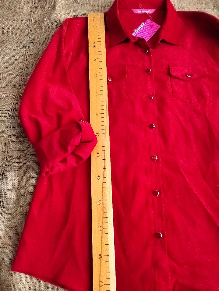 Düğmeli Kırmızı ince kadife Kadın Gömlek - Görsel 4