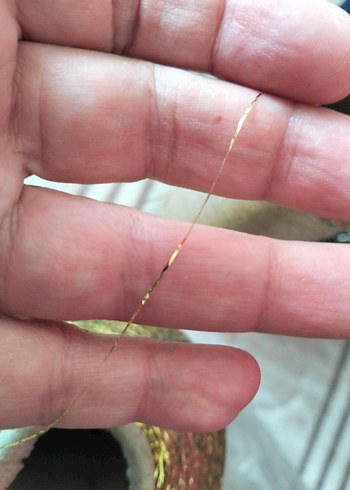 Beden Altın Renkli Parlak İplik. gold sim örgü veya nakış ipi