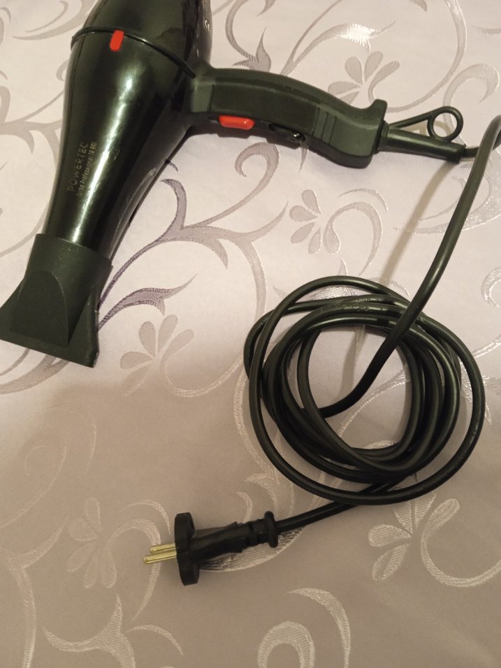 Siyah Saç Kurutma Makinesi - Görsel 2