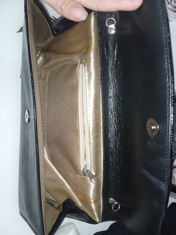 Siyah Yılan Derisi Desenli Deri Tokalı Kadın Portföy Çanta - Görsel 3