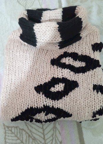 Desenli Boğazlı Kazak - Görsel 3