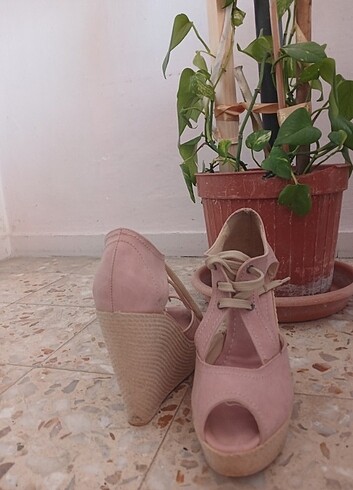38 Beden Cok güzel Dolgu topuk hasir modeli