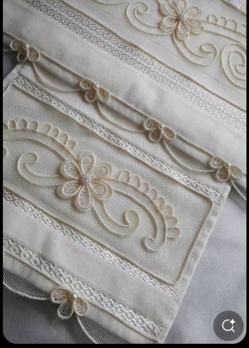 İşlemeli Beyaz havlu kenarı angelez el yapımı - Görsel 3