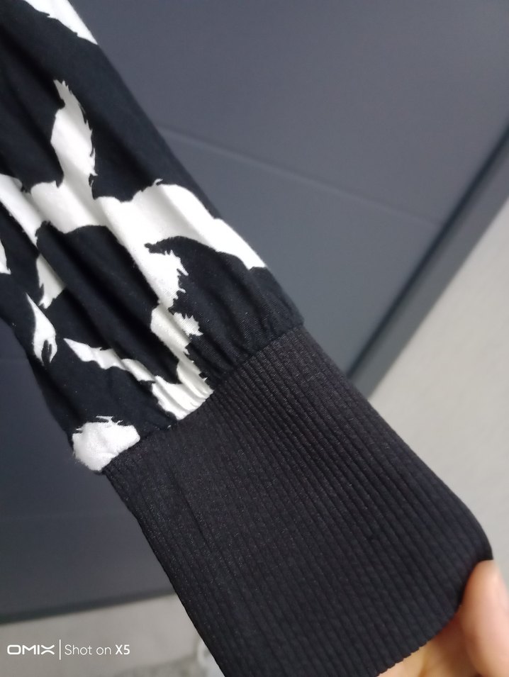 Düğmeli Siyah Beyaz Uzun Kollu Salaş Gömlek - Görsel 5