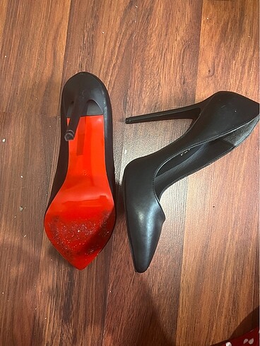 Diğer Stiletto