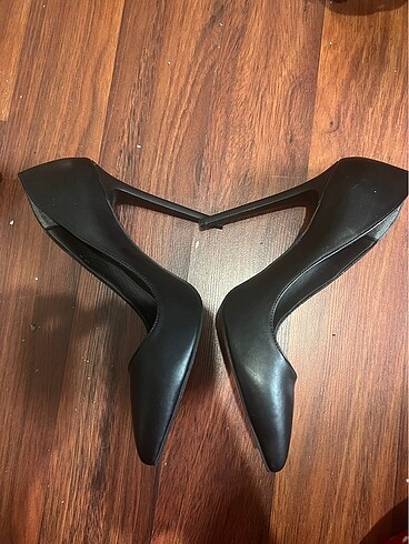 39 Beden Stiletto