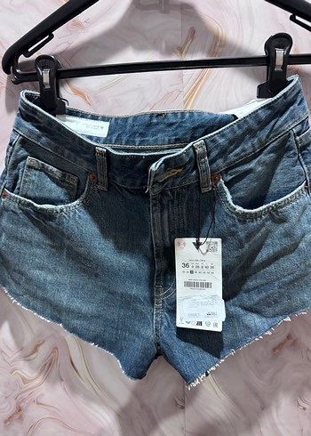 Zara Kadın Mavi Mini Denim Şort - Görsel 4