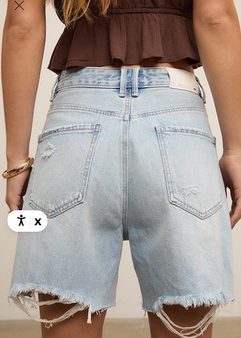 Stradivarius Kadın Mavi Mini Denim Şort - Görsel 5