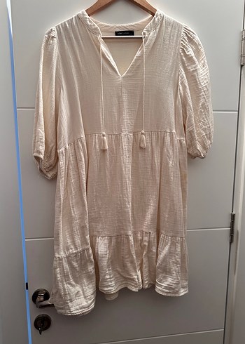 LC Waikiki Bej V Yaka Midi Keten-Müslin Elbise