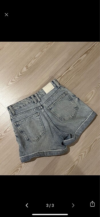 32 Beden BERSHKA DENİM ŞORT
