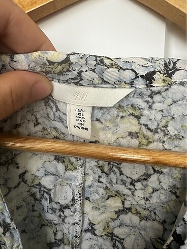 l Beden H&M çiçek desenli elbise