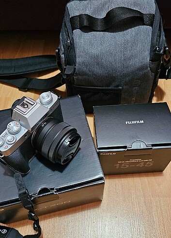 Fujifilm xt 200 ve 15-45 mm