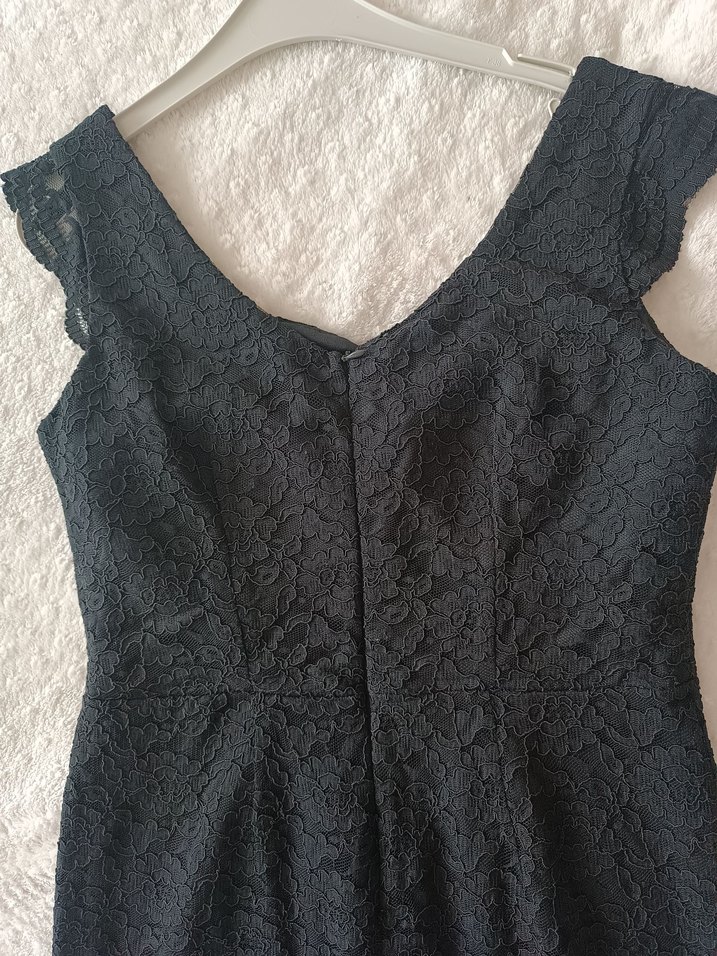 Dantel Detaylı Siyah Midi V Yaka Elbise - Görsel 3