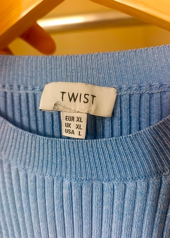 Twist Triko Halter Yaka Bluz - Görsel 2
