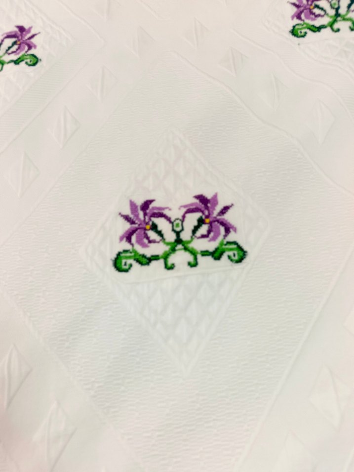 Mor Nakışlı Yatak Örtüsü - Görsel 2