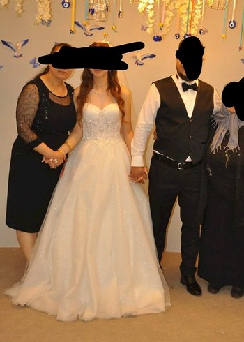 V Yaka Askılı Parlak Beyaz A Kesim Gelinlik - Görsel 6