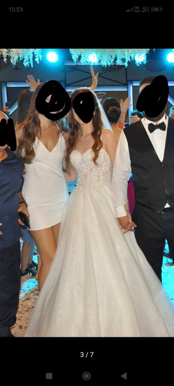 V Yaka Askılı Parlak Beyaz A Kesim Gelinlik - Görsel 5