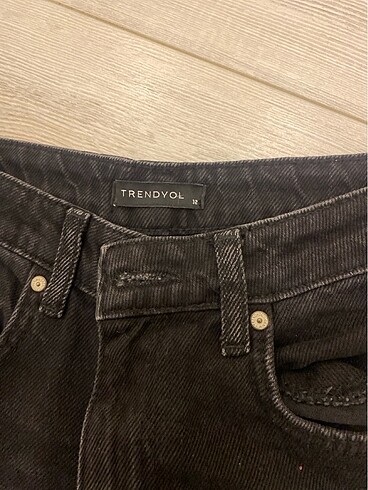 32 Beden Trendyolmilla jean siyah pantolon