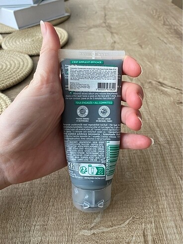 Yves rocher siyah nokta kömür maske - Görsel 4