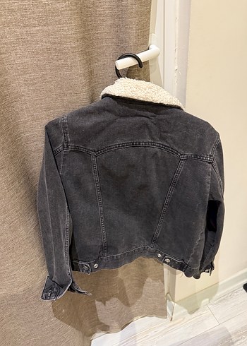 Siyah Kürklü Kadın Denim Ceket - Görsel 3