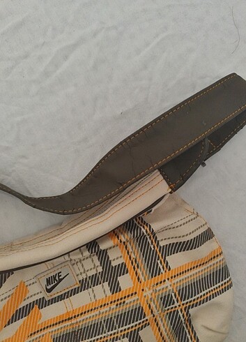 Nike Orijinal etiketli Nike kol çantası 