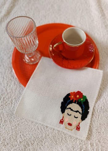 Bohem Stilde Nakışlı Frida Kahlo Peçete