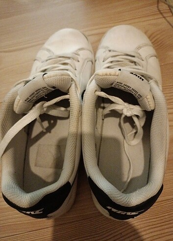 41 Beden beyaz Renk Nike 41 numara